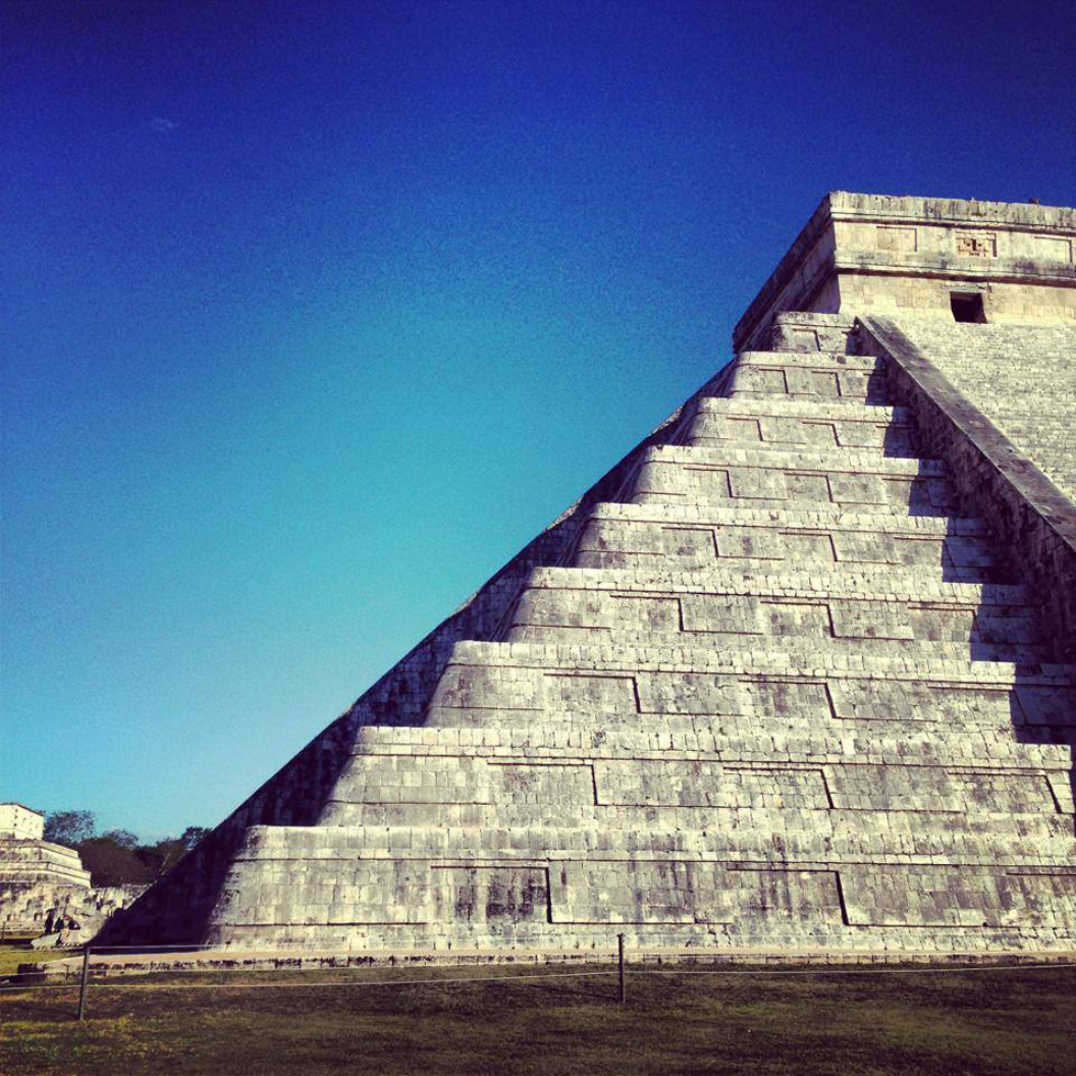 The shadow of Kukulkan reaching its apogee... at the ancient Mayan city of Chichen Itza: 15 minutes away from the Lemurian Embassy base.