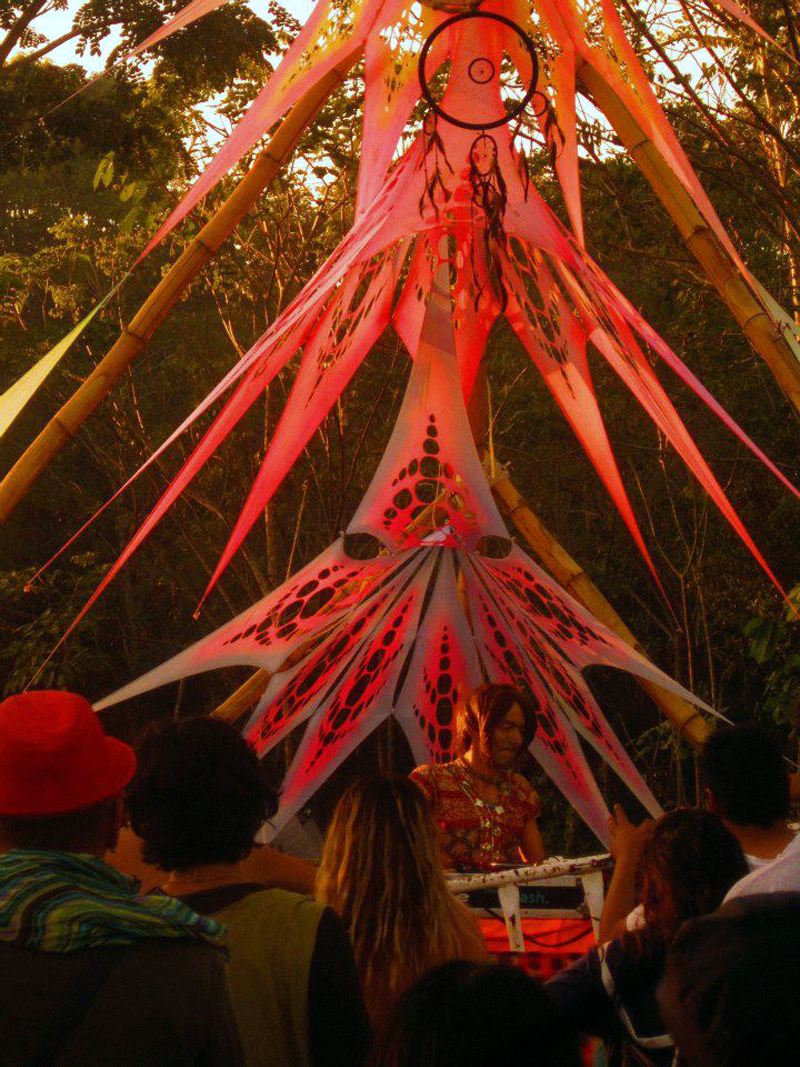 Liquid Madness, Ecstatic Trance, and Light through the Darkness: PSYKOVSKY preparing for lift off at the Popol Vuh Festival at sunrise.