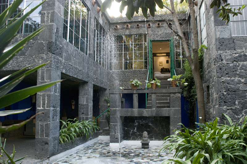 One of the entrances to Frida Kahlo's house.