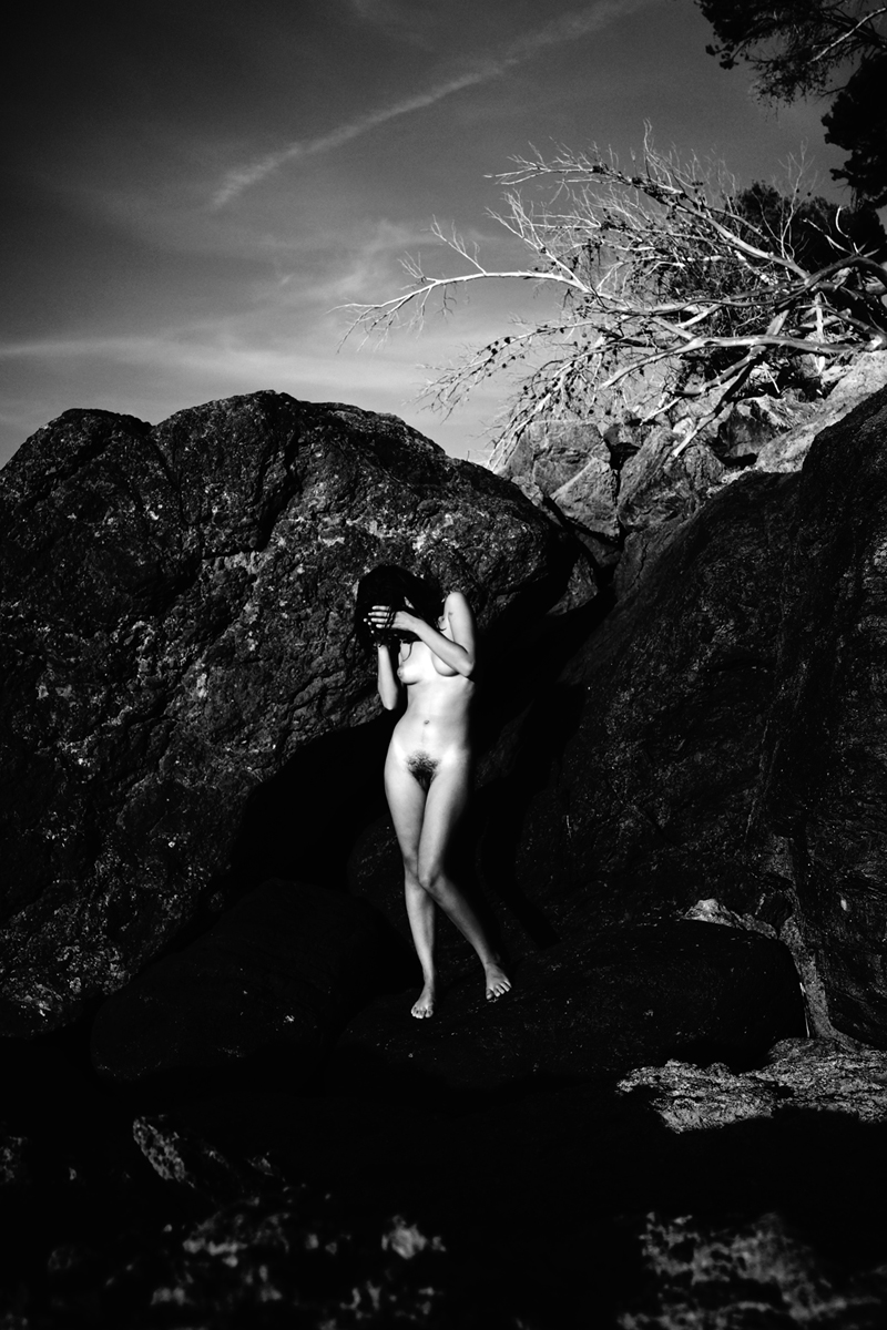 The Third Eye Magazine_Photography Kate Bellm-Deia Caves_01